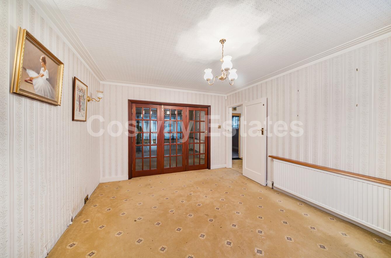 Blackwell Gardens, Edgware, HA8, Edgware